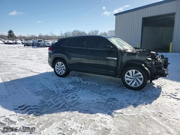 2021 Volkswagen Atlas Cross Sport 2.0T SE w/Technology with VIN 1V2KC2CA9MC211863, listed as a Copart auction lot 43328075 with 38,930 mi miles and Salvage Title. Bid and sale history available at carsss.com. Image 15.