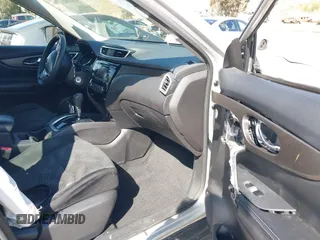 2016 Nissan Rogue SL with VIN 5N1AT2MT9GC753445, listed as a IAAI auction lot 42011924 with 110,663 mi miles and . Bid and sale history available at carsss.com. Image 5.