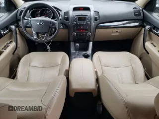 2011 Kia Sorento EX with VIN 5XYKUDA25BG040110, listed as a Copart auction lot 52195765 with 94,634 mi miles and Clean Title. Bid and sale history available at carsss.com. Image 8.