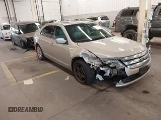 2010 Ford Fusion SE with VIN 3FAHP0HA7AR280793, listed as a IAAI auction lot 41450114 with 137,800 mi miles. Bid and sale history available at carsss.com. Image 1.
