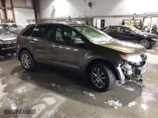 2011 Ford Edge SEL with VIN 2FMDK4JC5BBB23401, listed as a IAAI auction lot 41152381 with 197,803 mi miles. Bid and sale history available at carsss.com. Image 1.