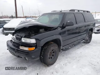 2005 Chevrolet Suburban Z71 with VIN 3GNFK16ZX5G284585, listed as a IAAI auction lot 41588062 with 212,848 mi miles. Bid and sale history available at carsss.com. Image 17.