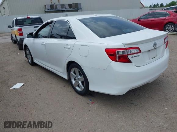 2012 Toyota Camry L with VIN 4T1BF1FK2CU503544, listed as a IAAI auction lot 41968747 with 177,961 mi miles. Bid and sale history available at carsss.com. Image 3.