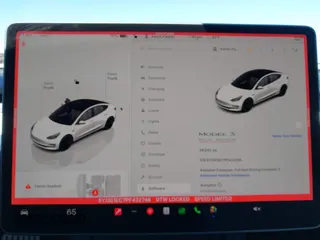 2023 Tesla Model 3 Performance z VIN 5YJ3E1EC7PF432748, wystawiony jako IAAI lot #41841913 z przebiegiem 36 043 mil mil oraz . Historia ofert i sprzedaży dostępna na DreamBid. Obrazek 17.