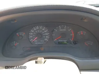 2003 Ford Mustang Deluxe z VIN 1FAFP44473F341011, wystawiony jako IAAI lot #42715064 z przebiegiem 177 458 mil mil oraz . Historia ofert i sprzedaży dostępna na DreamBid. Obrazek 7.