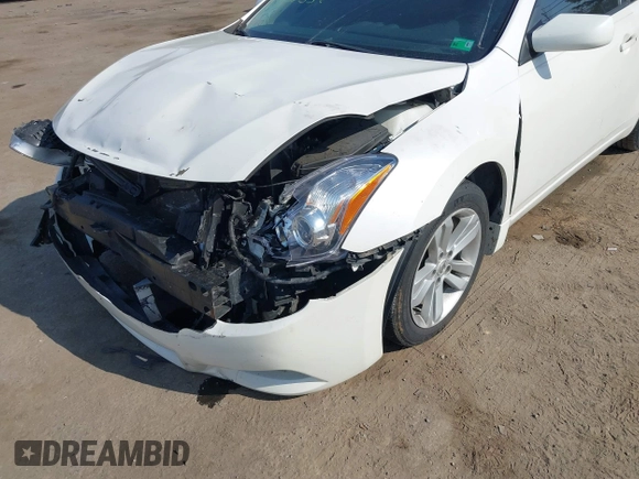 2013 Nissan Altima S with VIN 1N4AL2EP2DC273139, listed as a IAAI auction lot 41837332 with 205,993 mi miles and . Bid and sale history available at DreamBid. Image 6.
