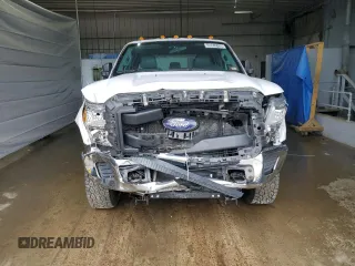 2016 Ford F-250 Lariat with VIN 1FT7W2B67GED07818, listed as a Copart auction lot 61246685 with 110,828 mi miles and Salvage title. Bid and sale history available at DreamBid. Image 5.