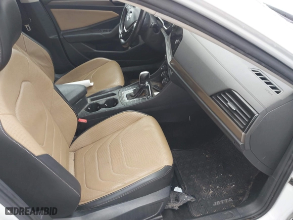 2019 Volkswagen Jetta SEL Premium with VIN 3VWG57BU9KM008717, listed as a IAAI auction lot 41566305 with 95,289 mi miles. Bid and sale history available at carsss.com. Image 5.