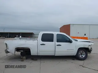 2009 Chevrolet Silverado 1500 LT with VIN 3GCEC23019G109676, listed as a IAAI auction lot 41947720 with 224,517 mi miles. Bid and sale history available at carsss.com. Image 13.