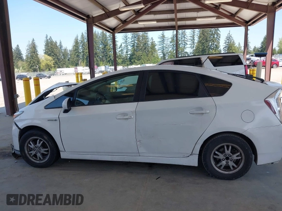 2011 Toyota Prius I with VIN JTDKN3DU7B0319732, listed as a IAAI auction lot 42114036 with 286,315 mi miles. Bid and sale history available at carsss.com. Image 14.
