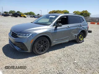 2022 Volkswagen Tiguan SE R-Line Black z VIN 3VVCB7AX5NM126601, wystawiony jako Copart lot #60935515 z przebiegiem 67 801 mil mil oraz Szkoda całkowita • Salvage title. Historia ofert i sprzedaży dostępna na DreamBid. Obrazek 1.
