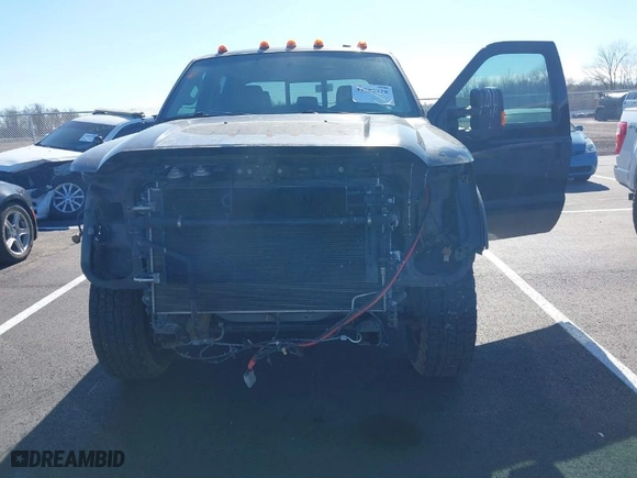 2015 Ford Super Duty F-250 SRW Lariat with VIN 1FT7W2BT1FED63208, listed as a IAAI auction lot 41785728 with 165,282 mi miles. Bid and sale history available at carsss.com. Image 6.