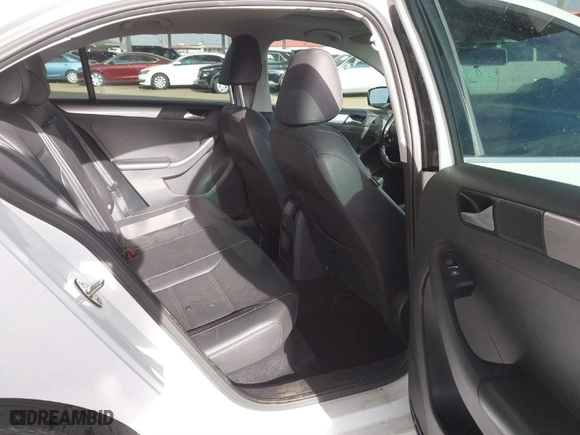 2016 Volkswagen Jetta Sedan 1.4T SE w/Connectivity with VIN 3VWD67AJ9GM360727, listed as a IAAI auction lot 41430367 with 124,993 mi miles. Bid and sale history available at carsss.com. Image 8.