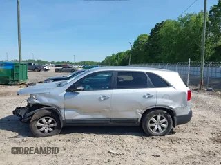 2012 Kia Sorento LX with VIN 5XYKT3A17CG216046, listed as a IAAI auction lot 39268223 with 188,886 mi miles. Bid and sale history available at carsss.com. Image 13.