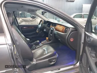 2007 Jaguar X-Type z VIN SAJWA51A37WJ17866, wystawiony jako IAAI lot #41536063 z przebiegiem 121 177 mil mil oraz . Historia ofert i sprzedaży dostępna na DreamBid. Obrazek 5.