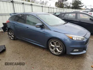 2018 Ford Focus ST with VIN 1FADP3L95JL310207, listed as a Copart auction lot 80940534 with 90,574 mi miles and Salvage Title. Bid and sale history available at DreamBid. Image 4.