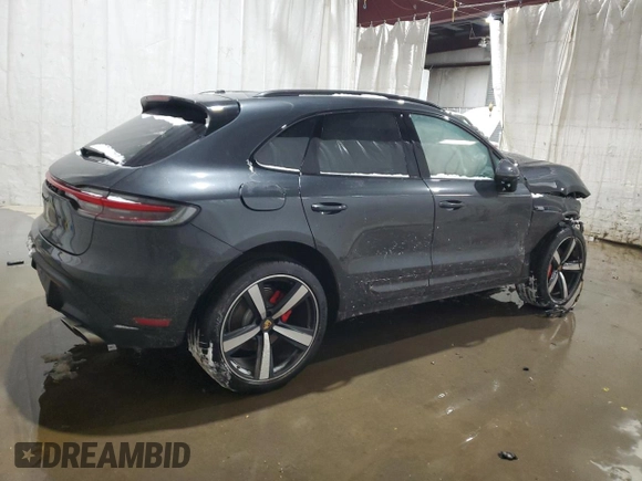 2025 Porsche Macan GTS with VIN WP1AG2A50SLB40376, listed as a Copart auction lot 41575385 with Not Provided miles and Salvage Title. Bid and sale history available at DreamBid. Image 3.