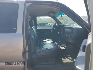 2002 Chevrolet Silverado 2500HD LS with VIN 1GCHK23U12F114290, listed as a IAAI auction lot 42115084 with 132,472 mi miles. Bid and sale history available at carsss.com. Image 5.