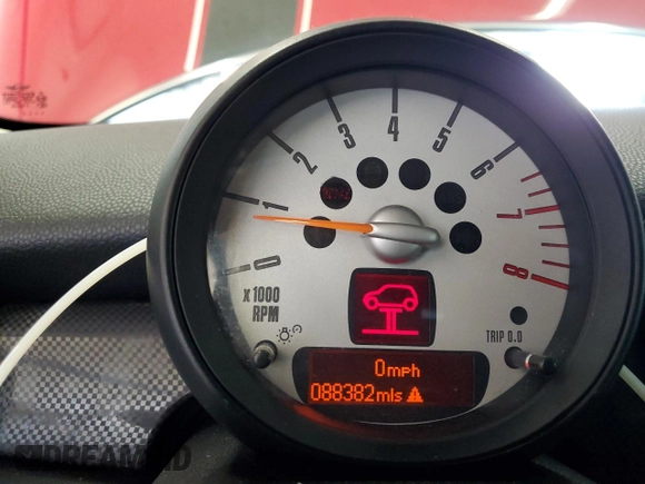 2011 MINI Hardtop S с VIN WMWSV3C59BTY20708, выставлен на аукционе Copart как лот 65652325 с пробегом 88 382 миль миль и Чистый • Clean title. История ставок и продаж доступна на DreamBid. Изображение 9.