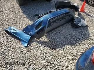 2018 Volkswagen Tiguan S z VIN 3VV0B7AXXJM092765, wystawiony jako Copart lot #57324885 z przebiegiem 156 441 mil mil oraz Szkoda całkowita • Salvage title. Historia ofert i sprzedaży dostępna na DreamBid. Obrazek 12.