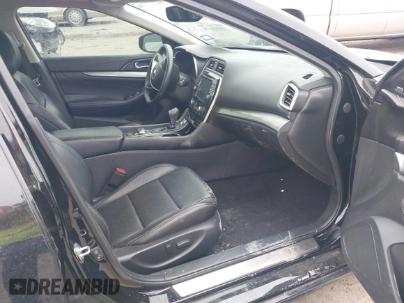 2018 Nissan Maxima SV with VIN 1N4AA6AP1JC392640, listed as a IAAI auction lot 41911036 with Not Provided miles and . Bid and sale history available at DreamBid. Image 5.