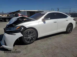 2023 Lexus ES 300h z VIN 58ADA1C16PU028935, wystawiony jako Copart lot #43421455 z przebiegiem 11 283 mil mil oraz Szkoda całkowita • Salvage title. Historia ofert i sprzedaży dostępna na DreamBid. Obrazek 1.
