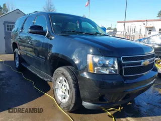 2012 Chevrolet Tahoe LS z VIN 1GNSCAE08CR213137, wystawiony jako IAAI lot #41626332 z przebiegiem 245 359 mil mil oraz . Historia ofert i sprzedaży dostępna na DreamBid. Obrazek 1.