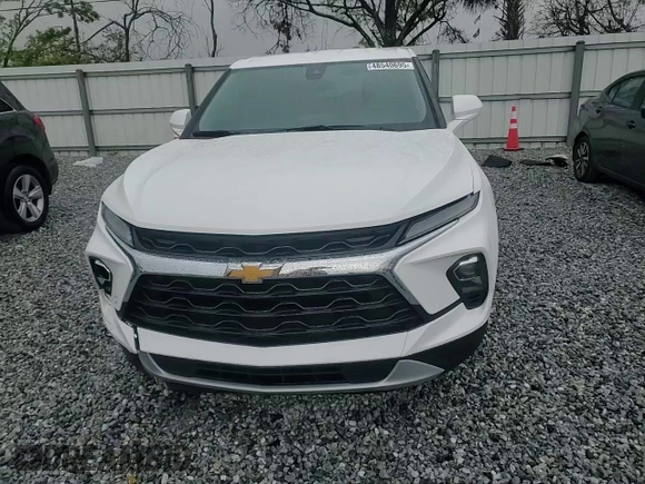 2024 Chevrolet Blazer LT z VIN 3GNKBCR43RS137604, wystawiony jako Copart lot #48540695 z przebiegiem 4 982 mil mil oraz Nie do naprawy • Non repairable. Historia ofert i sprzedaży dostępna na DreamBid. Obrazek 12.