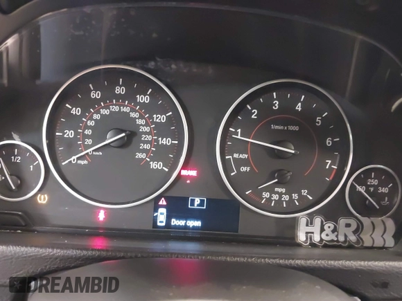 2018 BMW 3 Series 330i xDrive with VIN WBA8D9G56JNU72833, listed as a IAAI auction lot 41287671 with 93,529 mi miles. Bid and sale history available at carsss.com. Image 7.