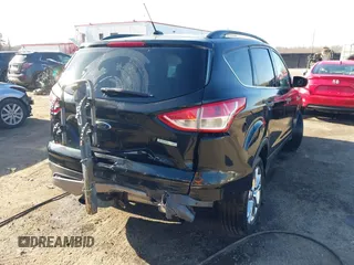 2014 Ford Escape SE с VIN 1FMCU0G91EUB16213, выставлен на аукционе IAAI как лот 41870862 с пробегом 150 070 миль миль и . История ставок и продаж доступна на DreamBid. Изображение 6.