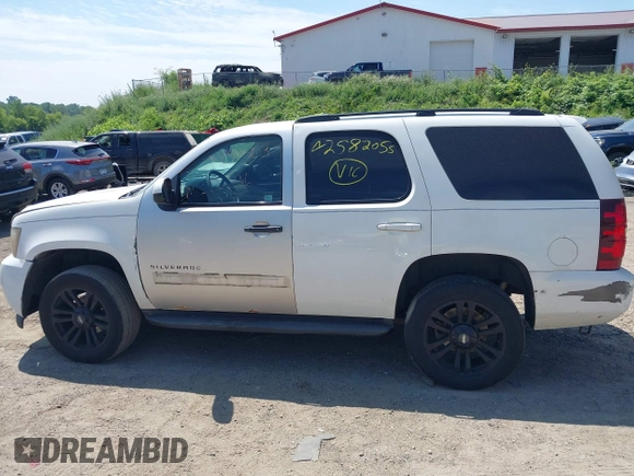 2008 Chevrolet Tahoe LTZ with VIN 1GNFK13088R224802, listed as a IAAI auction lot 42582055 with 299,194 mi miles and . Bid and sale history available at DreamBid. Image 14.