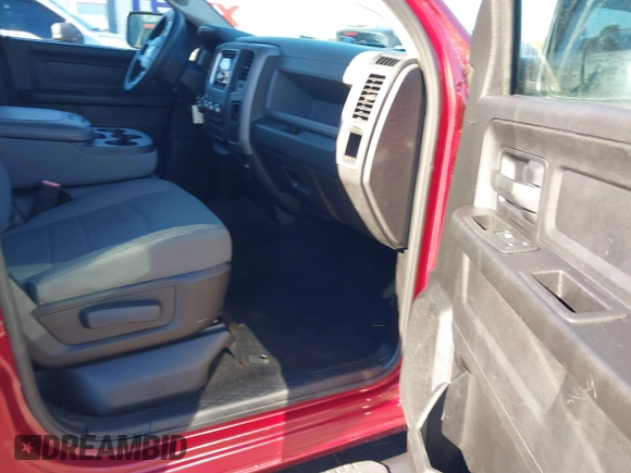 2014 Ram 1500 Express z VIN 1C6RR6KT9ES458520, wystawiony jako IAAI lot #41259742 z przebiegiem 89 064 mil mil oraz . Historia ofert i sprzedaży dostępna na DreamBid. Obrazek 5.