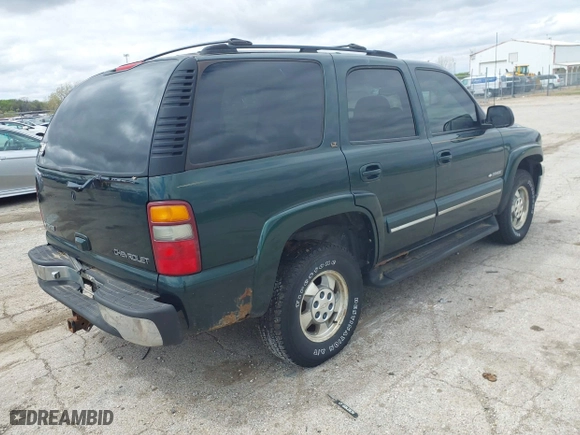 2002 Chevrolet Tahoe LT with VIN 1GNEK13Z02J193738, listed as a IAAI auction lot 42083245 with 189,156 mi miles. Bid and sale history available at carsss.com. Image 4.