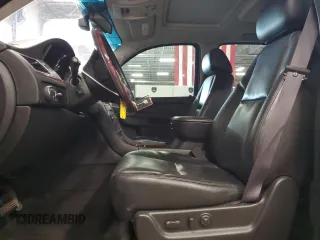 2011 Cadillac Escalade Luxury z VIN 1GYS4BEF5BR338010, wystawiony jako Copart lot #53075885 z przebiegiem 102 589 mil mil oraz Szkoda całkowita • Salvage title. Historia ofert i sprzedaży dostępna na DreamBid. Obrazek 7.