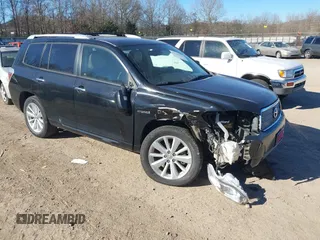 2008 Toyota Highlander Hybrid Limited with VIN JTEEW44A782023219, listed as a IAAI auction lot 41667119 with 239,941 mi miles. Bid and sale history available at carsss.com. Image 1.