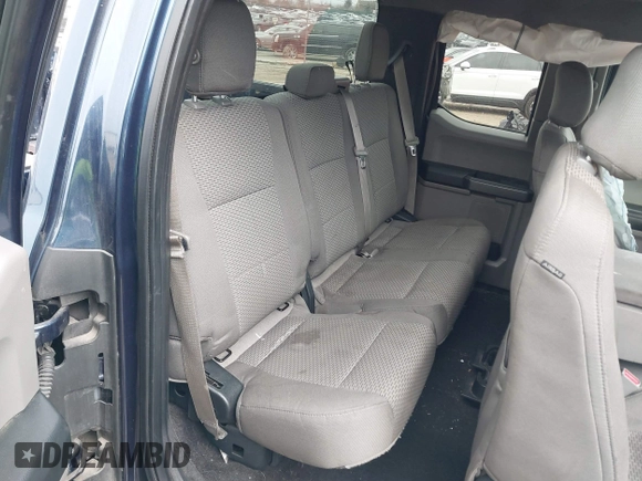 2016 Ford F-150 XLT with VIN 1FTFX1EG7GFA44487, listed as a IAAI auction lot 41507291 with 119,754 mi miles. Bid and sale history available at carsss.com. Image 8.