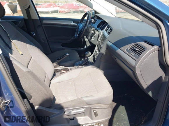 2016 Volkswagen Golf TSI S z VIN 3VW217AUXGM046505, wystawiony jako IAAI lot #41793487 z przebiegiem 53 001 mil mil oraz . Historia ofert i sprzedaży dostępna na DreamBid. Obrazek 5.