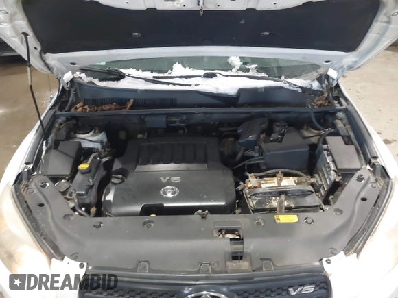 2007 Toyota RAV4 Sport with VIN JTMBK32V676013209, listed as a IAAI auction lot 41404158 with 190,052 mi miles. Bid and sale history available at carsss.com. Image 10.