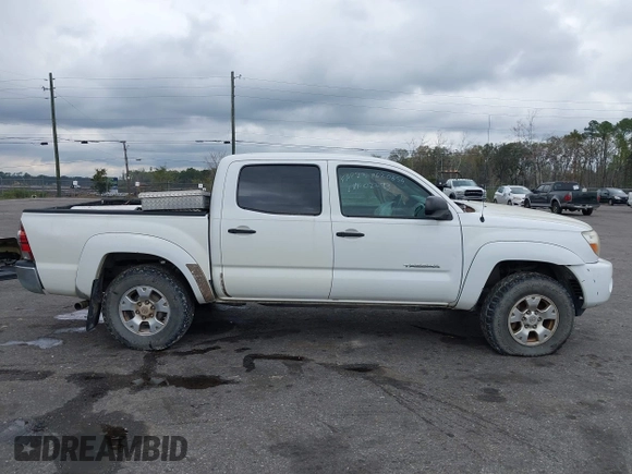2011 Toyota Tacoma PreRunner with VIN 3TMJU4GN0BM110662, listed as a IAAI auction lot 41761065 with 237,068 mi miles and . Bid and sale history available at DreamBid. Image 13.