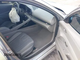 2022 Hyundai Elantra SEL with VIN 5NPLM4AG4NH057669, listed as a IAAI auction lot 41650329 with 14,763 mi miles and . Bid and sale history available at DreamBid. Image 5.