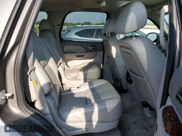 2007 Chevrolet Tahoe LT with VIN 1GNFK130X7J163515, listed as a Copart auction lot 61638245 with 246,785 mi miles and Salvage title. Bid and sale history available at DreamBid. Image 10.