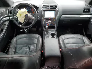 2018 Ford Explorer Sport with VIN 1FM5K8GT3JGB42670, listed as a Copart auction lot 45348975 with 165,119 mi miles and Salvage title. Bid and sale history available at DreamBid. Image 8.