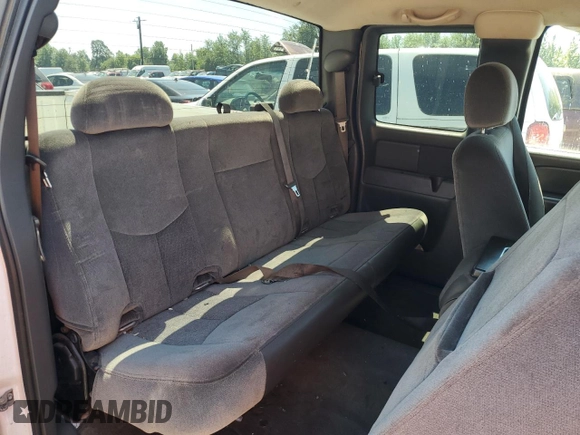 2006 GMC Sierra 1500 SLT z VIN 1GTEK19B36Z258351, wystawiony jako Copart lot #60077965 z przebiegiem 334 910 mil mil oraz Czysty tytuł • Clean title. Historia ofert i sprzedaży dostępna na DreamBid. Obrazek 10.