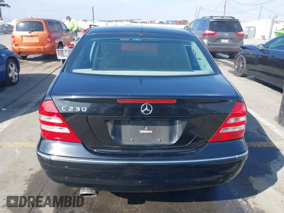 2006 Mercedes-Benz C 230 Sport z VIN WDBRF52HX6F771656, wystawiony jako IAAI lot #41603560 z przebiegiem 134 712 mil mil oraz . Historia ofert i sprzedaży dostępna na DreamBid. Obrazek 16.