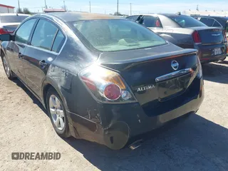 2007 Nissan Altima 2.5 with VIN 1N4AL21E47N412233, listed as a IAAI auction lot 41812412 with 200,451 mi miles. Bid and sale history available at carsss.com. Image 12.