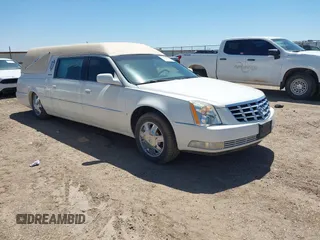 2008 Cadillac DTS Professional 1SH z VIN 1GEEH00Y08U500028, wystawiony jako IAAI lot #42284864 z przebiegiem 80 444 mil mil oraz . Historia ofert i sprzedaży dostępna na DreamBid. Obrazek 1.