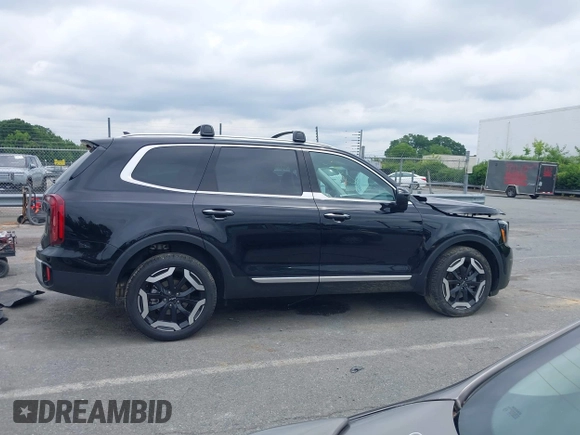 2024 Kia Telluride S with VIN 5XYP6DGC1RG528397, listed as a IAAI auction lot 42377741 with 9,572 mi miles and . Bid and sale history available at DreamBid. Image 14.