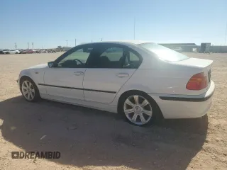 2003 BMW 3 Series 325i with VIN WBAET37423NJ33256, listed as a Copart auction lot 43985715 with 117,346 mi miles and Clean Title. Bid and sale history available at DreamBid. Image 2.