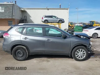 2016 Nissan Rogue SV with VIN 5N1AT2MT4GC880023, listed as a IAAI auction lot 41770822 with 174,843 mi miles. Bid and sale history available at carsss.com. Image 14.