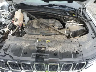 2021 Jeep Grand Cherokee Overland with VIN 1C4RJJDG5M8195683, listed as a Copart auction lot 48133075 with Not provided miles and Salvage title. Bid and sale history available at DreamBid. Image 12.